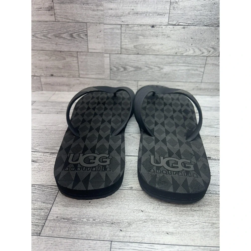 UGG Australia Shoes‎ Mens Size 11 Black Flip Flops Sandals Slip On Beach Summer